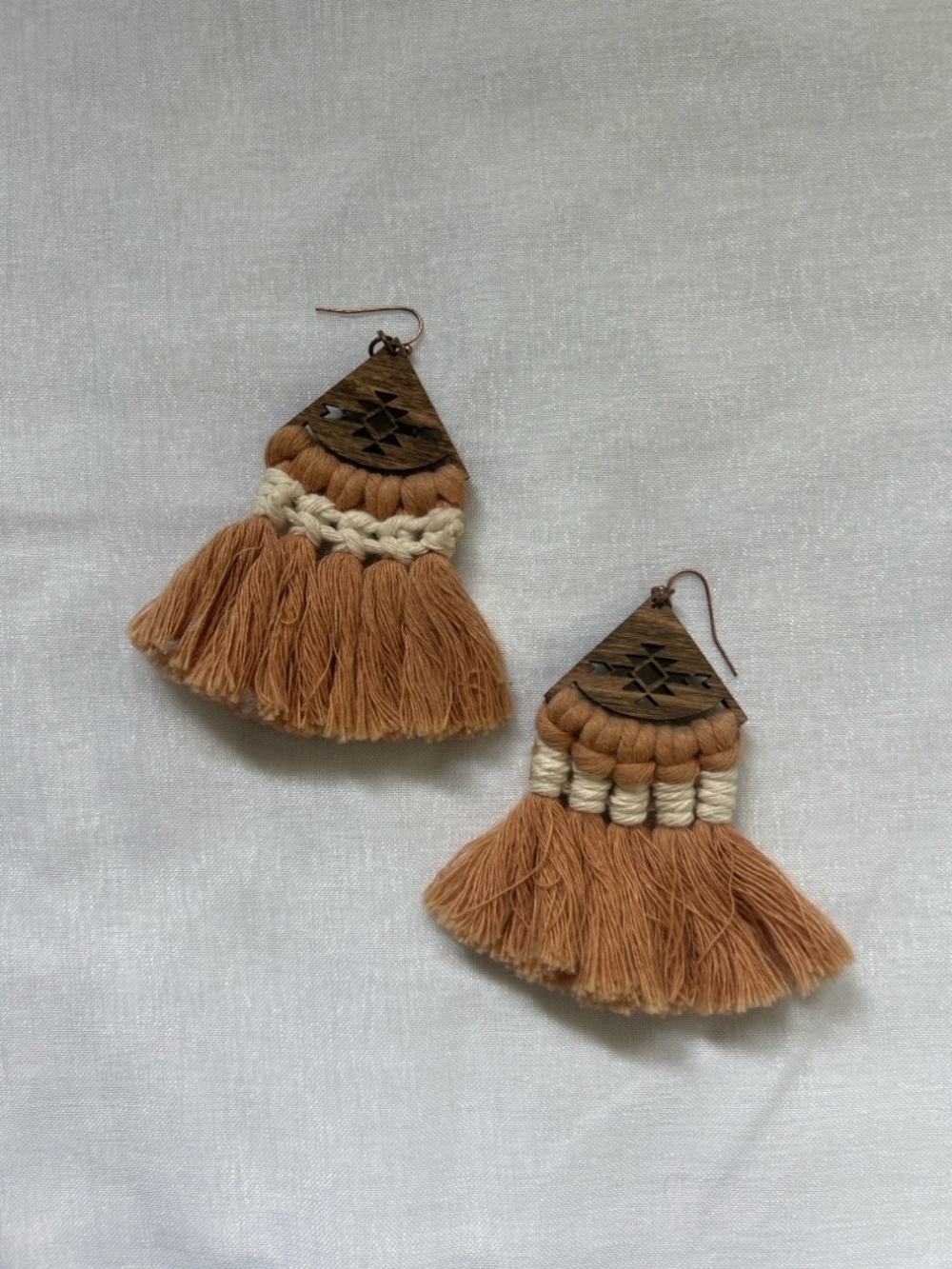 Source Unknown Tan and Cream Macrame Tassel Earrings with Wood Accent